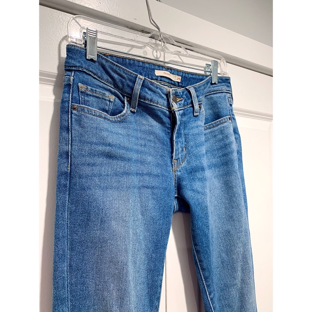Levi’s 711 Skinny Jeans